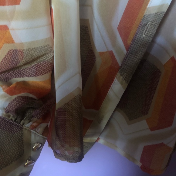 Blouse - Picture 2 of 4